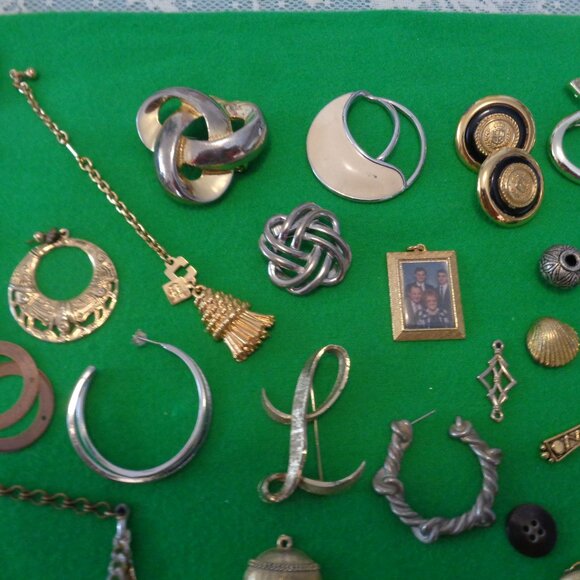 RETRO VINTAGE JEWELRY Parts & Pieces Lot - Picture 7 of 14
